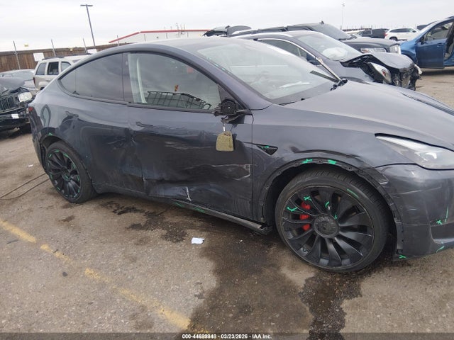 7SAYGDEF0NF455025 Tesla Model Y Performance Dual Motor All-wheel Drive