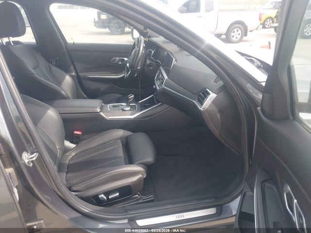 3MW5R1J07N8C30130 BMW 330I