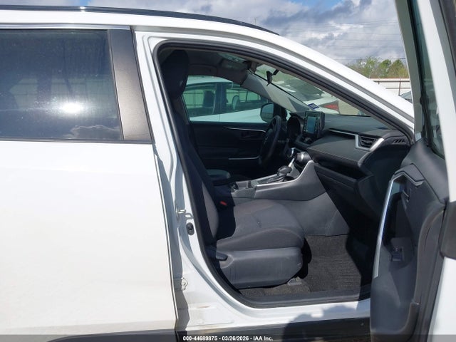 Продаж на аукціоні авто 2019 Toyota Rav4 Le, vin: 2T3H1RFV3KW038764, номер лоту: 44689875