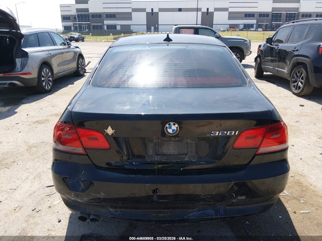 2008 Bmw 328i მანქანა იყიდება აუქციონზე, vin: WBAWB33528P133100, აუქციონის ნომერი: 44689908