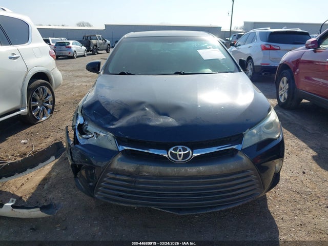 2016 Toyota Camry Le მანქანა იყიდება აუქციონზე, vin: 4T4BF1FK0GR517602, აუქციონის ნომერი: 44689919