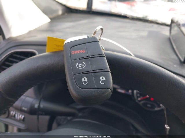 2022 JEEP RENEGADE ZACNJDD16NPN99059 Photo 10