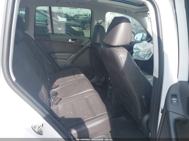 Продаж на аукціоні авто 2017 Volkswagen Tiguan 2.0t Wolfsburg Edition, vin: WVGRV7AX4HK003055, номер лоту: 44689953
