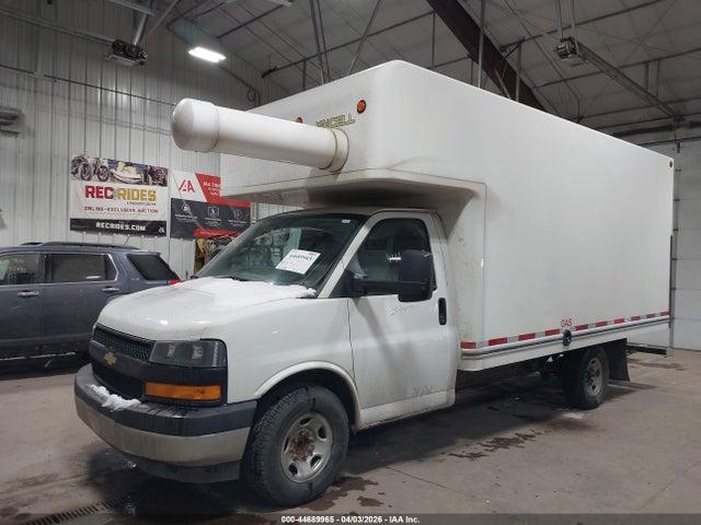 44689965 :رقم المزاد ، 1GB0GSFG3J1345518 vin ، 2018 Chevrolet Express Cutaway Work Van مزاد بيع