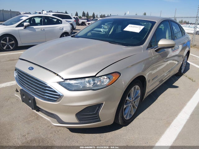 Ford Fusion Hybrid Se 2019 3FA6P0LU9KR223148 Image 2