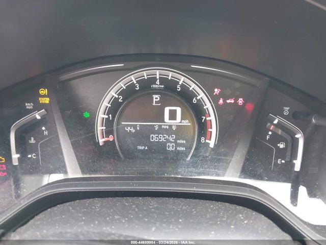 44689984 :رقم المزاد ، 2HKRW6H33KH231438 vin ، 2019 Honda Cr-v Lx مزاد بيع