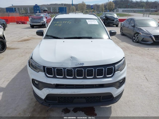 44689998 :رقم المزاد ، 3C4NJDBN8RT105596 vin ، 2024 Jeep Compass Latitude 4x4 مزاد بيع