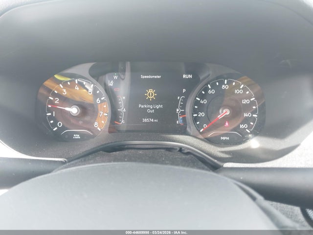 44689998 :رقم المزاد ، 3C4NJDBN8RT105596 vin ، 2024 Jeep Compass Latitude 4x4 مزاد بيع