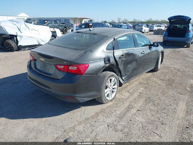 2018 CHEVROLET MALIBU 1G1ZD5ST8JF105697 Photo 3