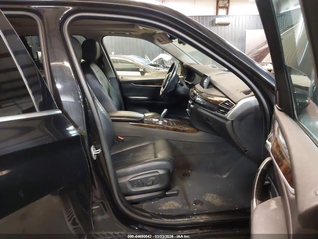 2014 BMW X5 5UXKR0C52E0K43563 Photo 4