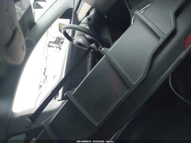 2021 TESLA MODEL Y 5YJYGDED8MF210709 Photo 4