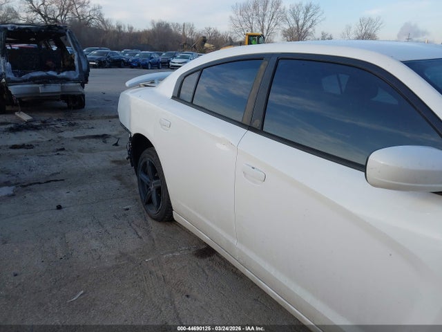 Продаж на аукціоні авто 2011 Dodge Charger, vin: 2B3CL3CG5BH614797, номер лоту: 44690125
