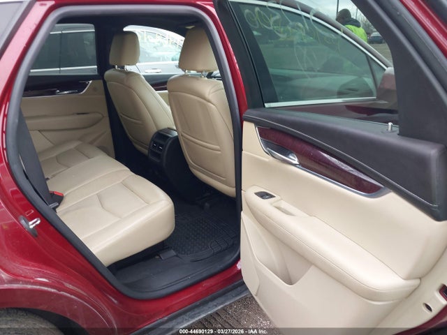 2017 Cadillac Xt5 Luxury მანქანა იყიდება აუქციონზე, vin: 1GYKNDRS4HZ312300, აუქციონის ნომერი: 44690129