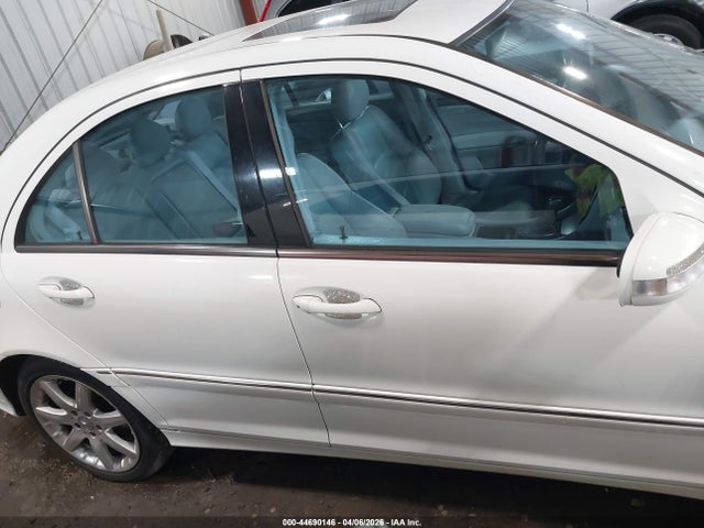 Продаж на аукціоні авто 2003 Mercedes-benz C 230 Kompressor Sport, vin: WDBRF40J03F417351, номер лоту: 44690146