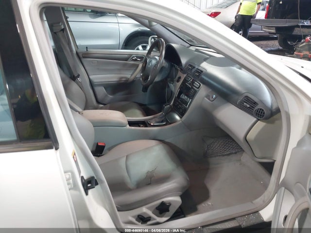Продаж на аукціоні авто 2003 Mercedes-benz C 230 Kompressor Sport, vin: WDBRF40J03F417351, номер лоту: 44690146