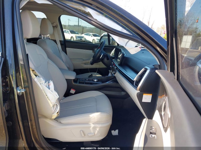 Продажа на аукционе авто 2025 Kia Sorento Hybrid Ex, vin: KNDRHDJG5S5339281, номер лота: 44690179