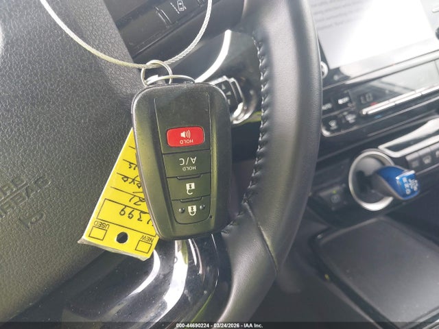 JTDKAMFP4M3195493 Toyota Prius Prime Le