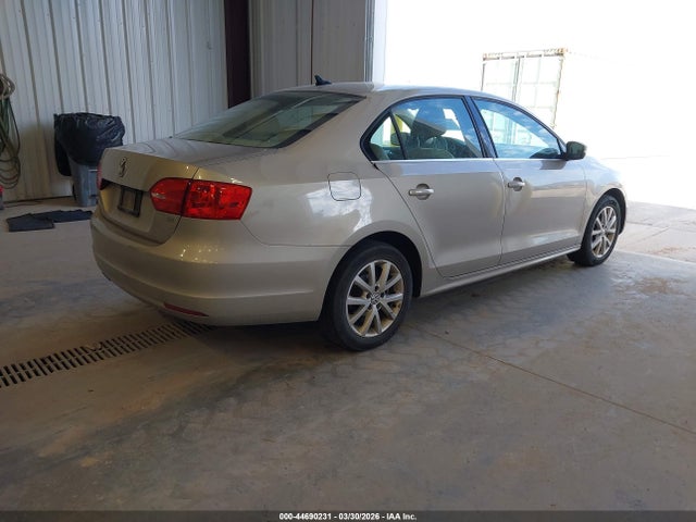 Продаж на аукціоні авто 2014 Volkswagen Jetta 1.8t Se, vin: 3VWD07AJ0EM215364, номер лоту: 44690231