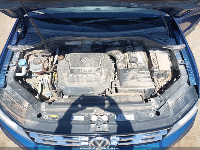 Продажа на аукционе авто 2018 Volkswagen Tiguan 2.0t Se/2.0t Sel, vin: 3VV3B7AX2JM193005, номер лота: 44690282