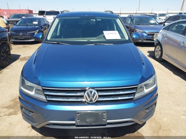 Продажа на аукционе авто 2018 Volkswagen Tiguan 2.0t Se/2.0t Sel, vin: 3VV3B7AX2JM193005, номер лота: 44690282