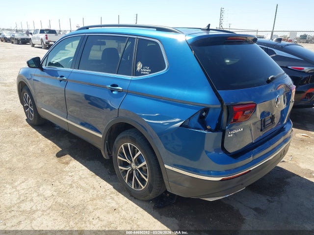 Продажа на аукционе авто 2018 Volkswagen Tiguan 2.0t Se/2.0t Sel, vin: 3VV3B7AX2JM193005, номер лота: 44690282