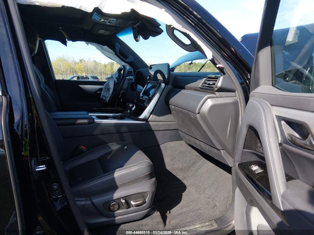 Продажа на аукционе авто 2024 Lexus Lx 600 F Sport, vin: JTJMB7CX6R4042110, номер лота: 44690319
