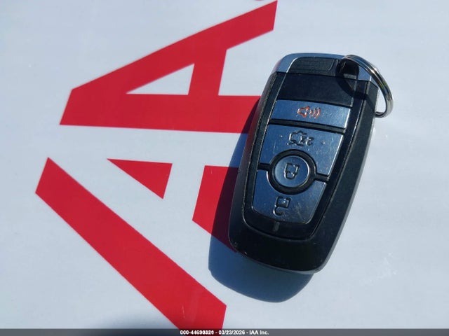 3FA6P0UU2JR100806 Ford Fusion Hybrid S