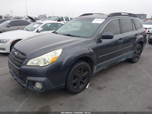 44690328 :رقم المزاد ، 4S4BRCKC6D3235266 vin ، 2013 Subaru Outback 2.5i Limited مزاد بيع