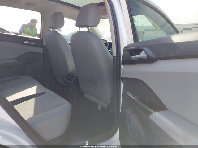 2022 Volkswagen Taos 1.5t Se მანქანა იყიდება აუქციონზე, vin: 3VVTX7B29NM024349, აუქციონის ნომერი: 44690329