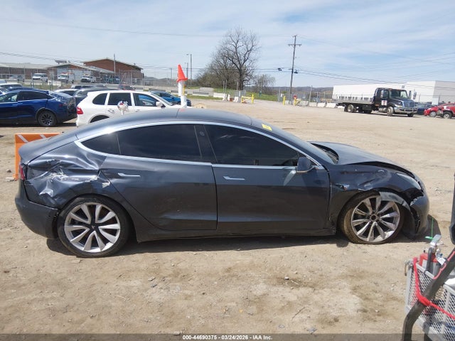 2019 Tesla Model 3 Long Range/performance მანქანა იყიდება აუქციონზე, vin: 5YJ3E1EB9KF452063, აუქციონის ნომერი: 44690375