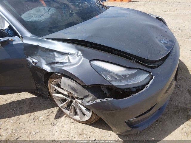 2019 Tesla Model 3 Long Range/performance მანქანა იყიდება აუქციონზე, vin: 5YJ3E1EB9KF452063, აუქციონის ნომერი: 44690375