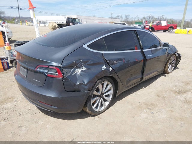 2019 Tesla Model 3 Long Range/performance მანქანა იყიდება აუქციონზე, vin: 5YJ3E1EB9KF452063, აუქციონის ნომერი: 44690375