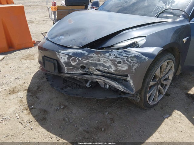 2019 Tesla Model 3 Long Range/performance მანქანა იყიდება აუქციონზე, vin: 5YJ3E1EB9KF452063, აუქციონის ნომერი: 44690375