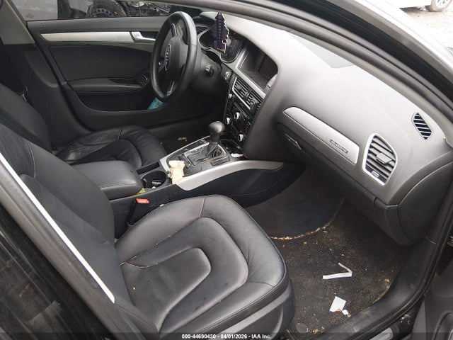 44690430 :رقم المزاد ، WAUBFAFL6FN026822 vin ، 2015 Audi A4 2.0t Premium مزاد بيع