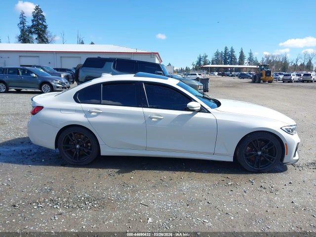 Auction sale of the 2019 Bmw 330i Xdrive, vin: WBA5R7C57KFH23517, lot number: 44690432