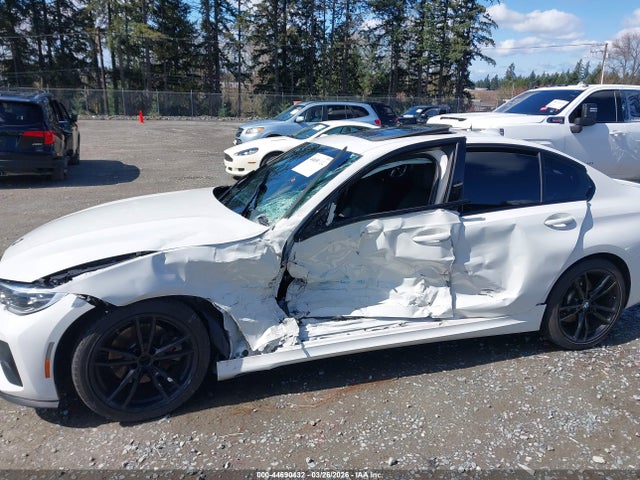 Auction sale of the 2019 Bmw 330i Xdrive, vin: WBA5R7C57KFH23517, lot number: 44690432