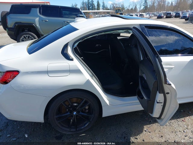 Auction sale of the 2019 Bmw 330i Xdrive, vin: WBA5R7C57KFH23517, lot number: 44690432