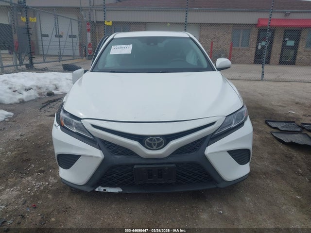2019 Toyota Camry Se მანქანა იყიდება აუქციონზე, vin: 4T1B11HK3KU702614, აუქციონის ნომერი: 44690447