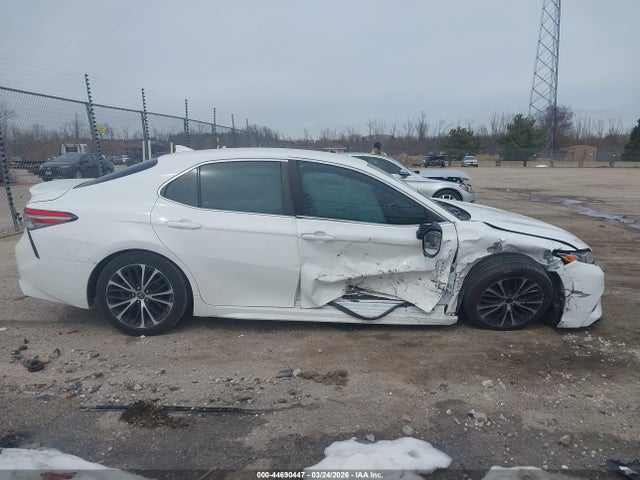 2019 Toyota Camry Se მანქანა იყიდება აუქციონზე, vin: 4T1B11HK3KU702614, აუქციონის ნომერი: 44690447