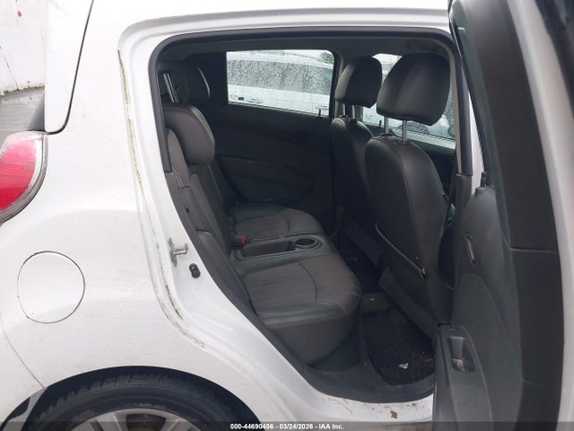 Chevrolet Spark Ls Cvt 2015 KL8CB6S97FC752977 Image 8
