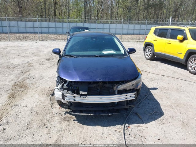 44690477 :رقم المزاد ، 5YFEPMAEXNP338859 vin ، 2022 Toyota Corolla Le مزاد بيع