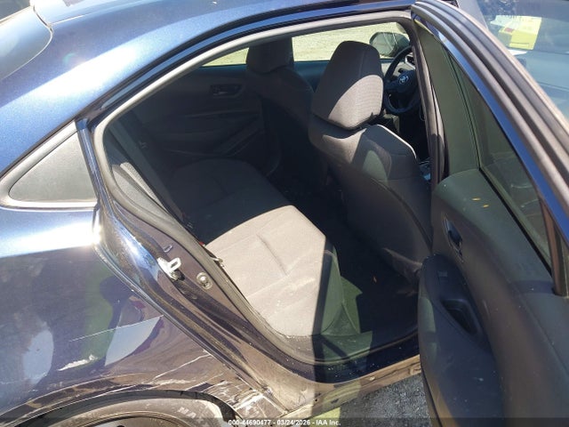 44690477 :رقم المزاد ، 5YFEPMAEXNP338859 vin ، 2022 Toyota Corolla Le مزاد بيع