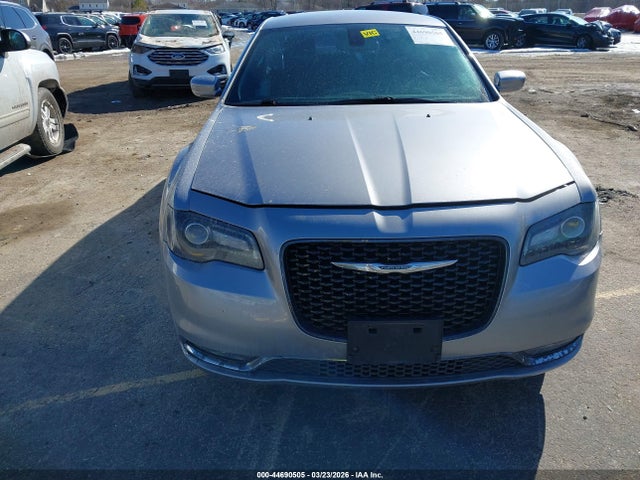 Продаж на аукціоні авто 2017 Chrysler 300 300s Awd, vin: 2C3CCAGG6HH568097, номер лоту: 44690505