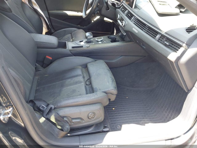 44690519 :رقم المزاد ، WAUENCF54KA024680 vin ، 2019 Audi A5 45 Premium مزاد بيع