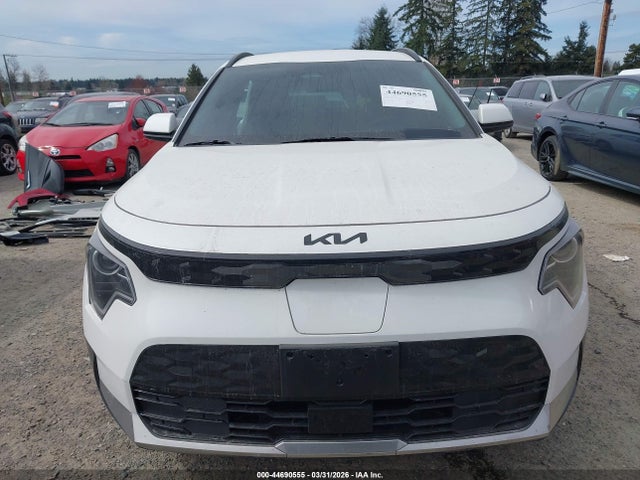 KNDCR3L16S5140052 KIA Niro Ev Wind