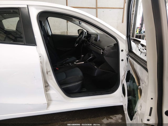 3MYDLBYV8JY302603 Toyota YARIS IA