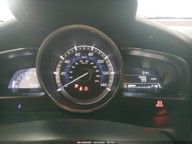 3MYDLBYV8JY302603 Toyota YARIS IA