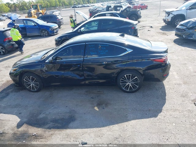 2025 Lexus Es 350 მანქანა იყიდება აუქციონზე, vin: 58ADZ1B15SU207194, აუქციონის ნომერი: 44690578