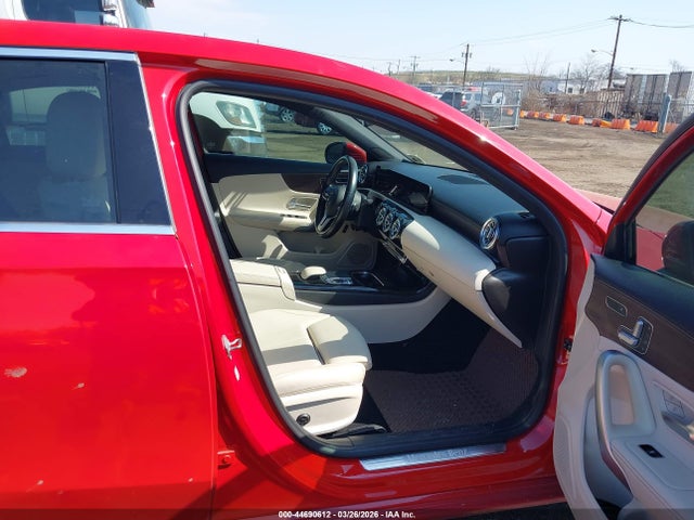 Продажа на аукционе авто 2019 Mercedes-benz A 220 4matic, vin: WDD3G4FB7KW019661, номер лота: 44690612