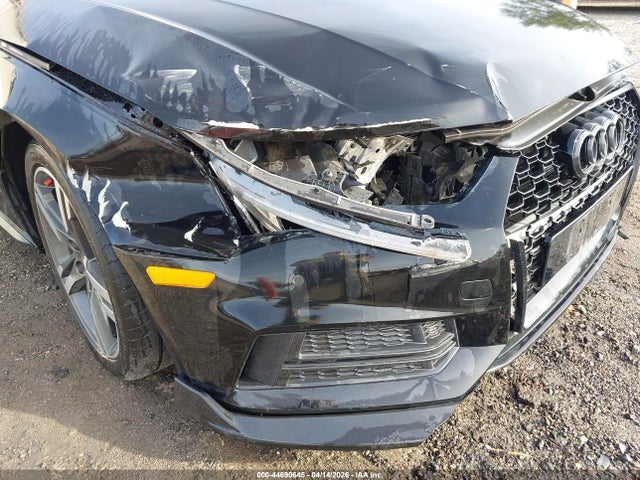 2017 AUDI A4 WAUENAF48HN019382 Photo 5